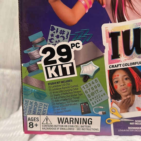 NEW! LET’S GLOW STUDIO. Craft. Create. Illuminate! LED. 29pc kit. Age 8+ - Picture 5 of 14